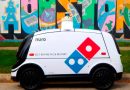 Pizzaria Domino’s começa a fazer entregas com veículos autônomos Pizzaria Domino’s começa a fazer entregas com veículos autônomos